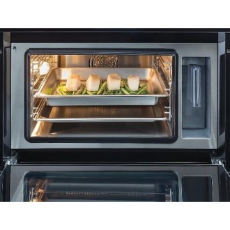 FOUR ENCASTRABLE VAPEUR WHIRLPOOL W7MS450